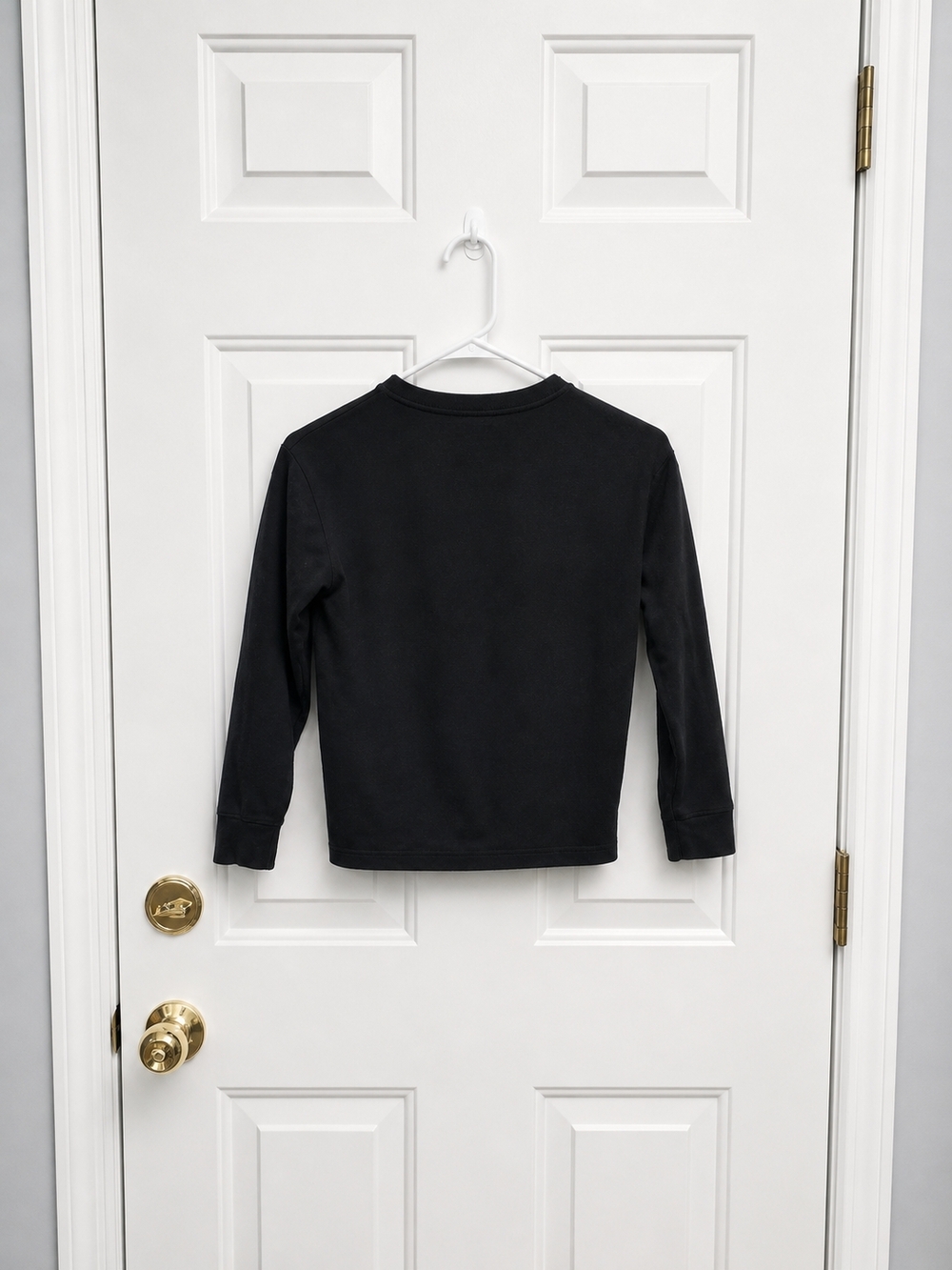 Athletic Works Black Long-Sleeve Crewneck Sweatshirt for Kids - Picture 4 of 4